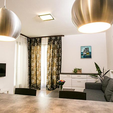 Murano Apartaments Varsóvia Exterior foto