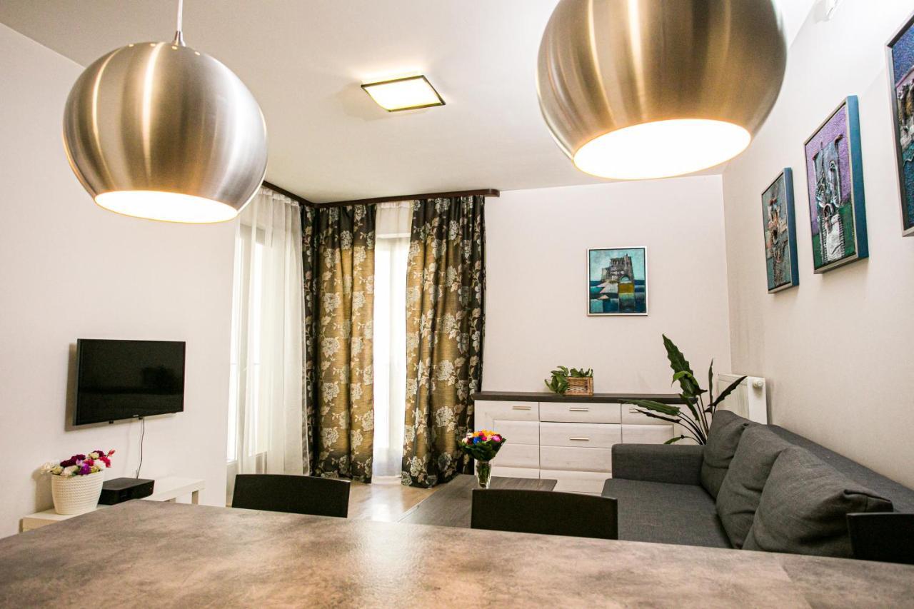 Murano Apartaments Varsóvia Exterior foto
